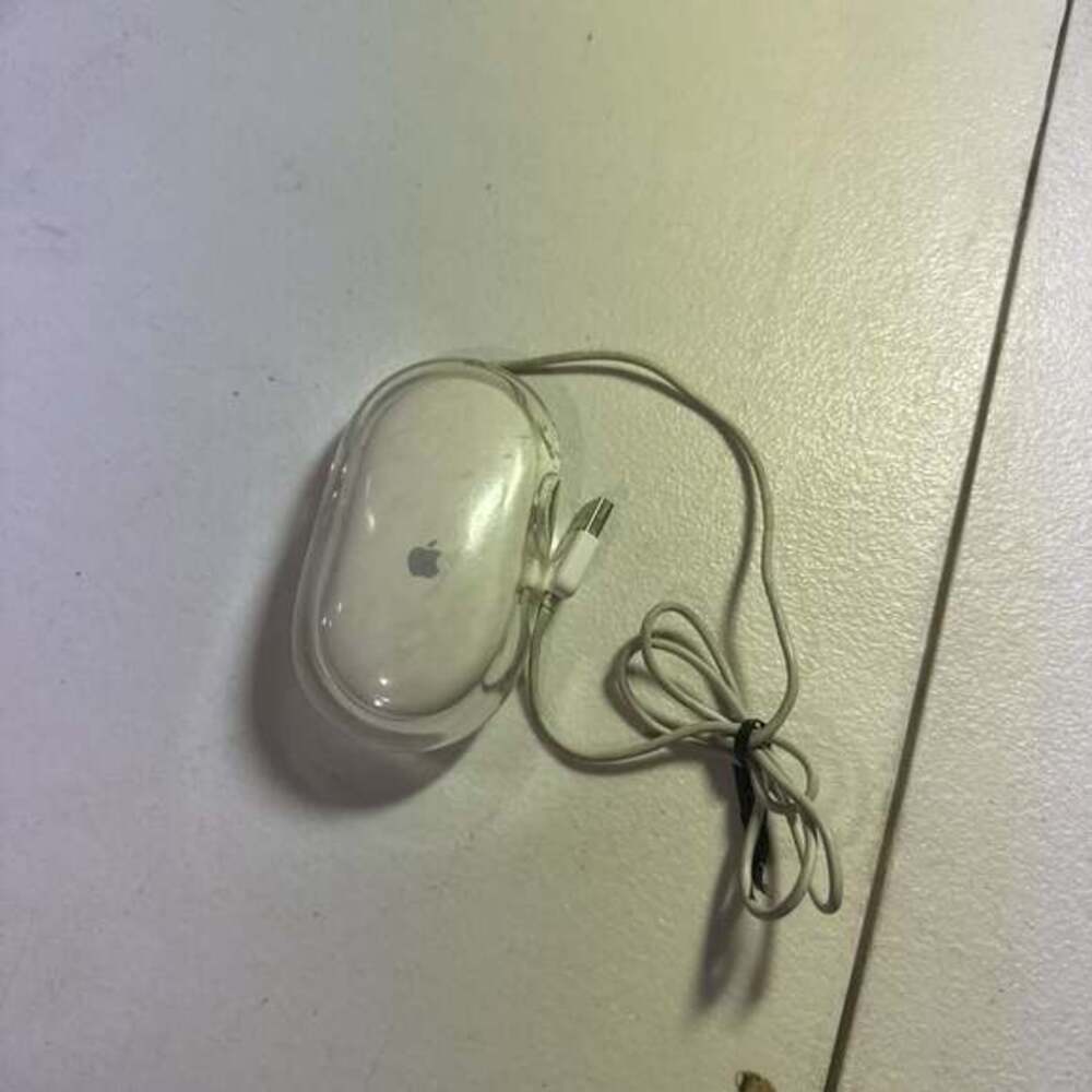 Apple Mouse M5769 White and Clear Wired Fast Pointer Pro Optical Mouse ==